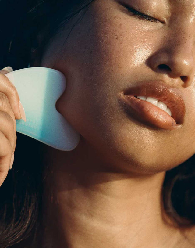 The Moon Unit Gua Sha: White