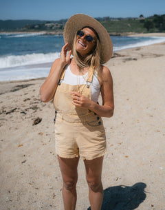 Jason Overall Short: Honey