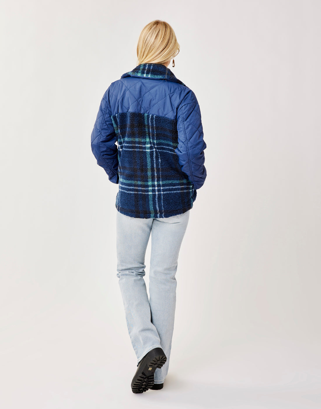Vineyard Shacket: Dk. Blue Plaid